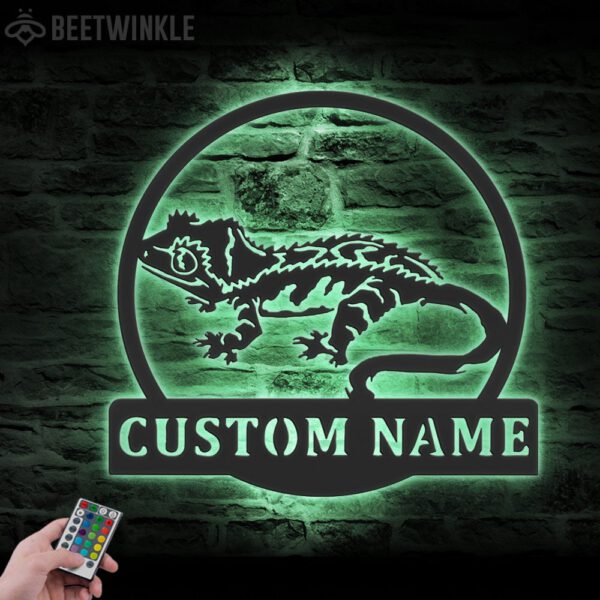 Custom-Crested-Gecko-Metal-Wall-Art-LED-Light-5