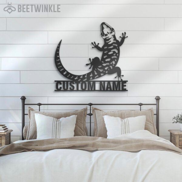 Custom-Giant-Day-Gecko-Metal-Wall-Art-LED-Light-3